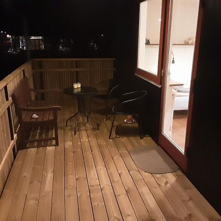 OstervraTjornely住宿加早餐旅馆 外观 照片